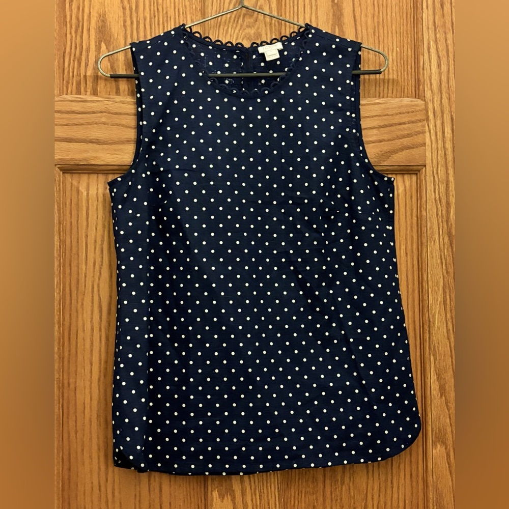 J Crew Size 4 Navy and white polka dot,scalloped edging, tank top